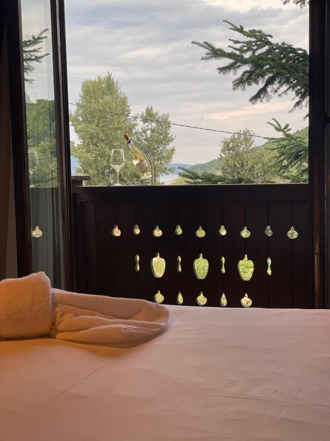 Mia'S Favorite Hotel Μαύροβο Εξωτερικό φωτογραφία