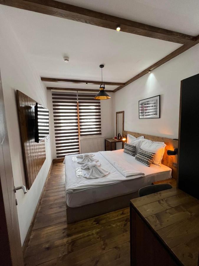 Mia'S Favorite Hotel Μαύροβο Εξωτερικό φωτογραφία
